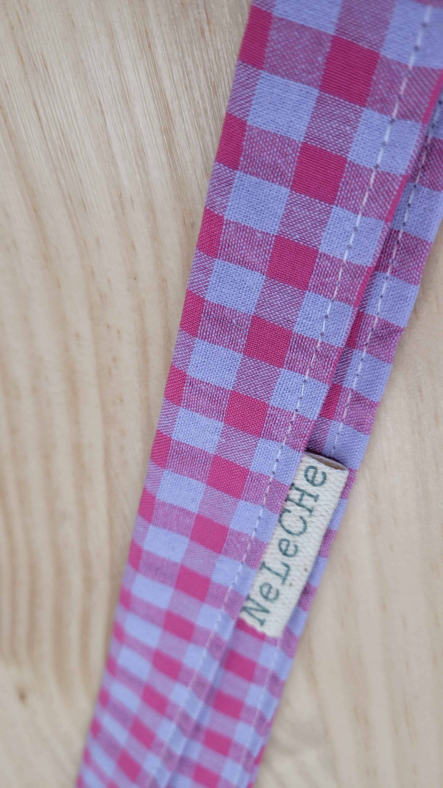 cuelga móvil, cuelga llaves, lanyard, cuelga acreditaciones