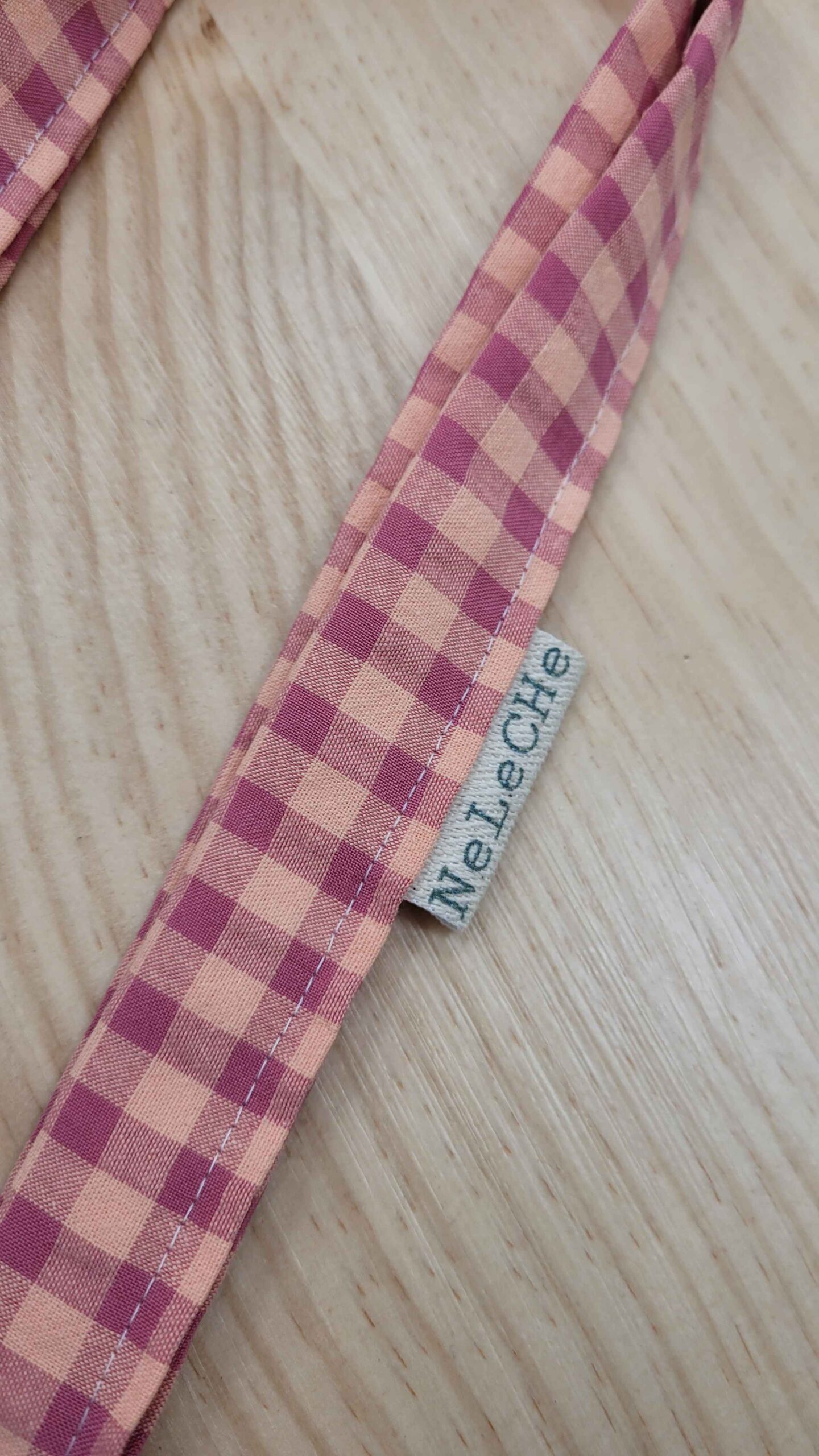 cuelga móvil, cuelga llaves, lanyard, cuelga acreditaciones