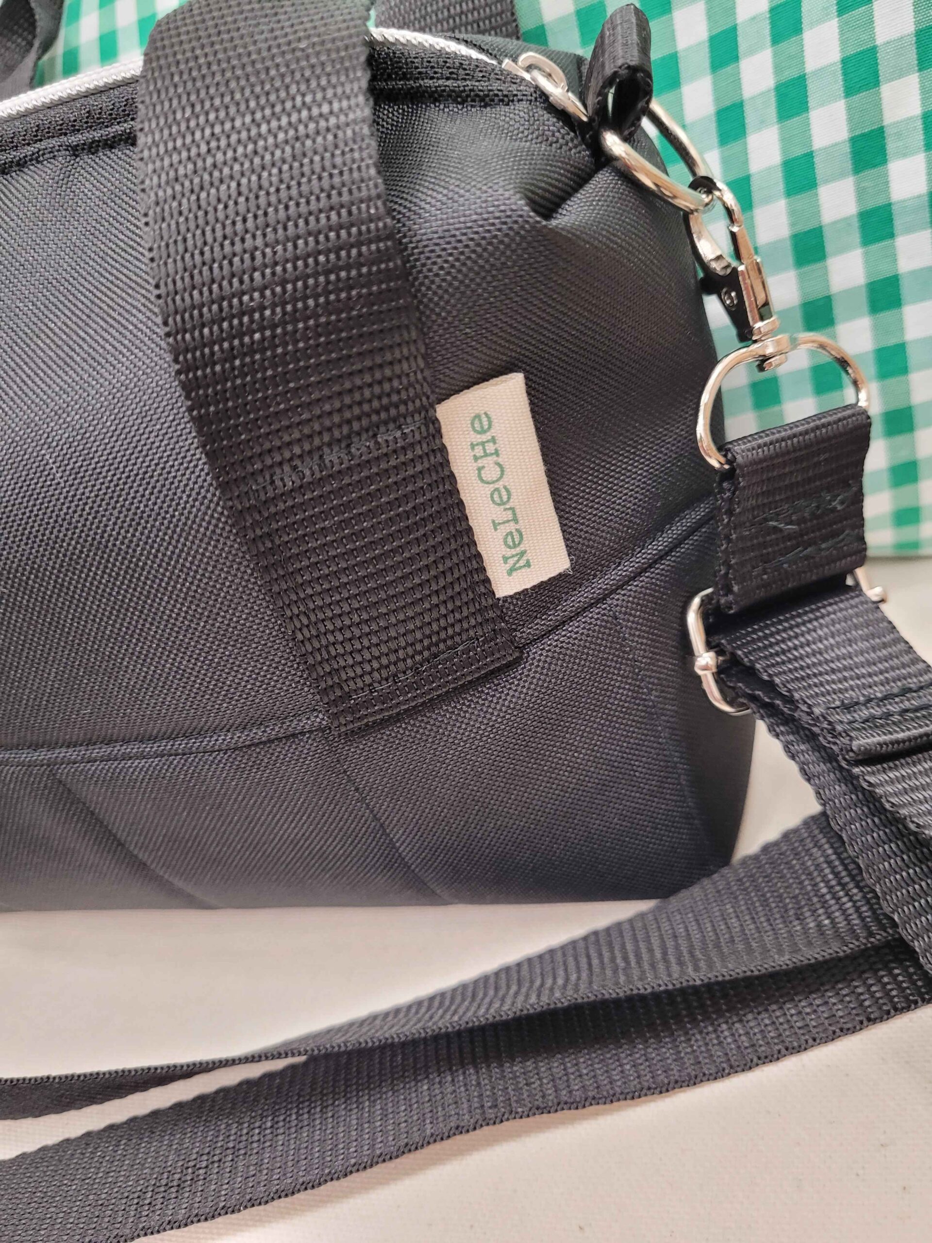 BOLSO BANDOLERA, BOLSO, BOLSO CRUZADO, bolso impermeable