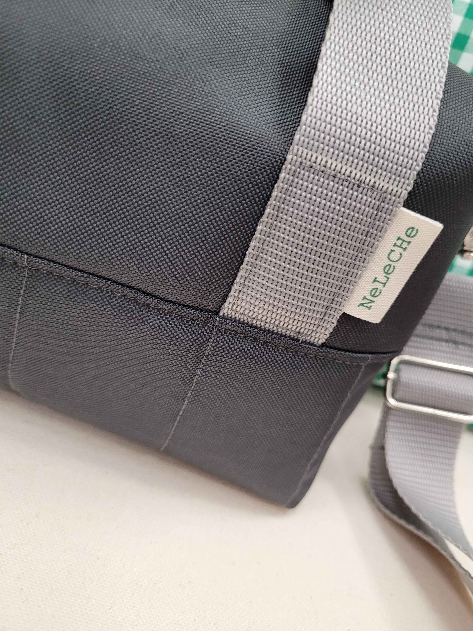 BOLSO BANDOLERA, BOLSO, BOLSO CRUZADO, bolso impermeable