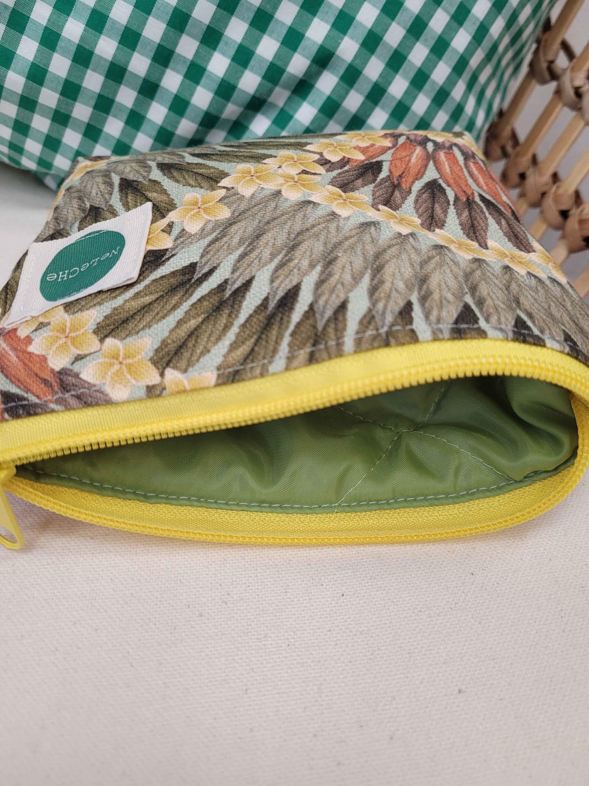 neceser-mini-ideal-para-llevar-en-el-bolso-neceser-guarda-todo- amplio-regalo-perfecto